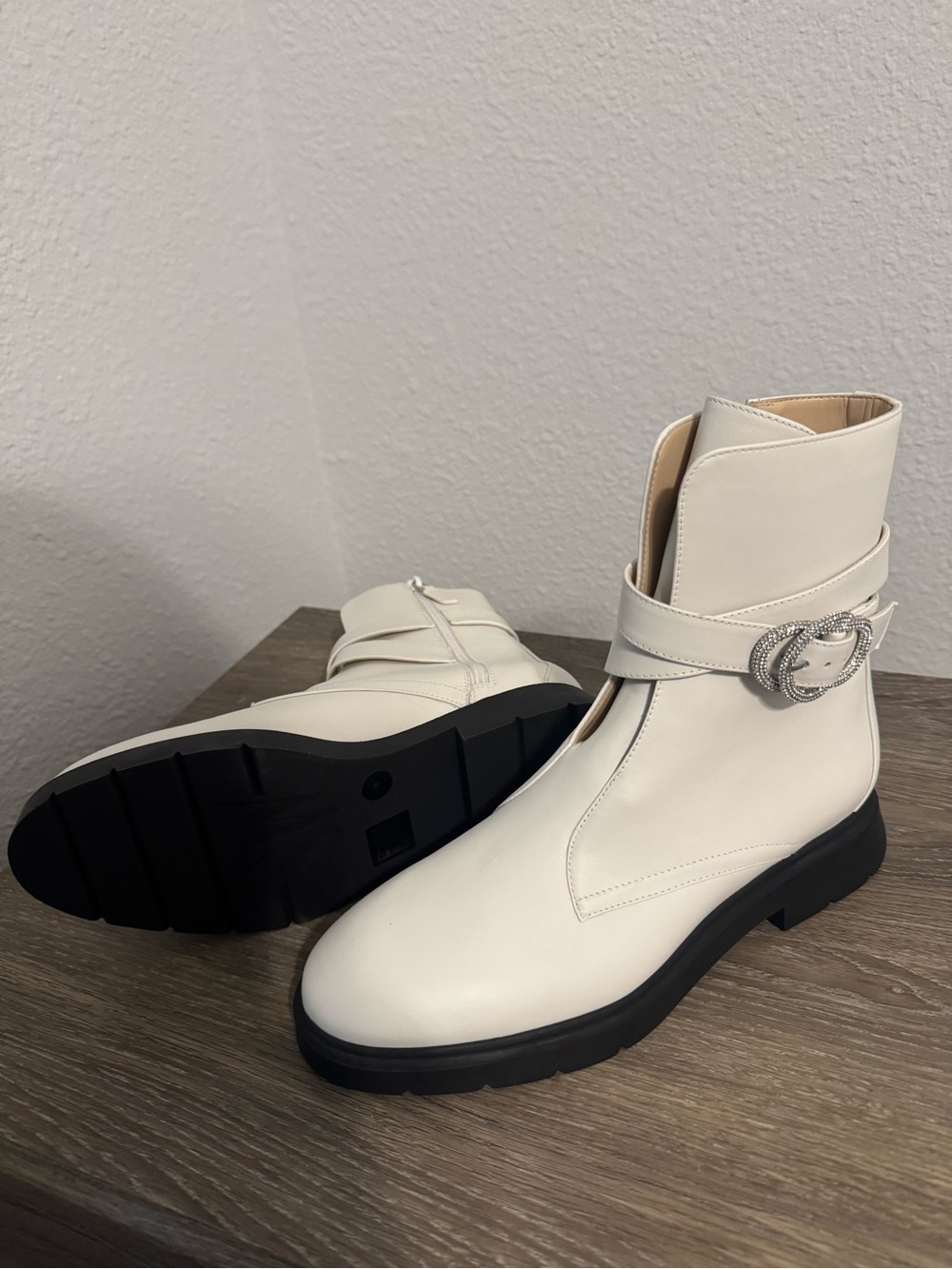 Stuart Weitzman White Leather Crystal Buckle Lug Sole Ankle Boots Size 7B